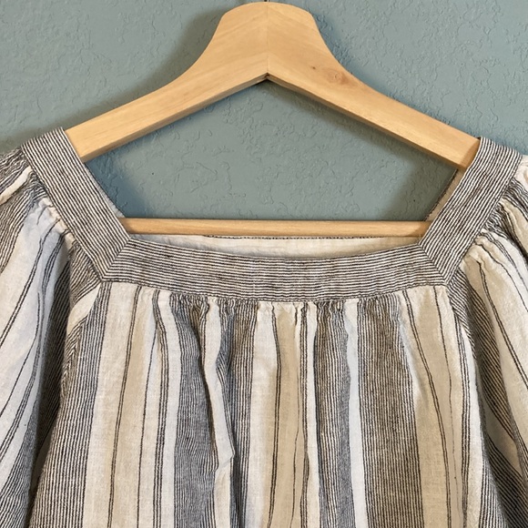 Banana Republic Square-Neck Puff-Sleeve Blouse ~ Extra Small ~ Black and White - Picture 3 of 9